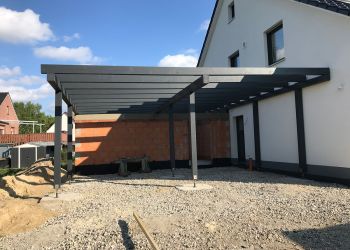 Carport kominiert aus Göddeckenrode