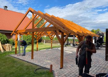 Konventionelles Carport aus Göddeckenrode