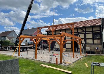 Konventionelles Carport aus Göddeckenrode
