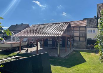 Konventionelles Carport aus Göddeckenrode